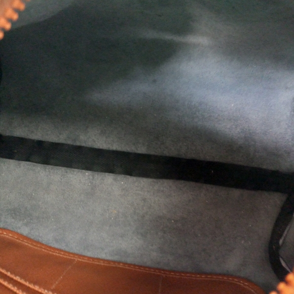 Dooney & Bourke, R28 AF, Boston Bag in Airforce Blue!!! - Picture 13 of 13